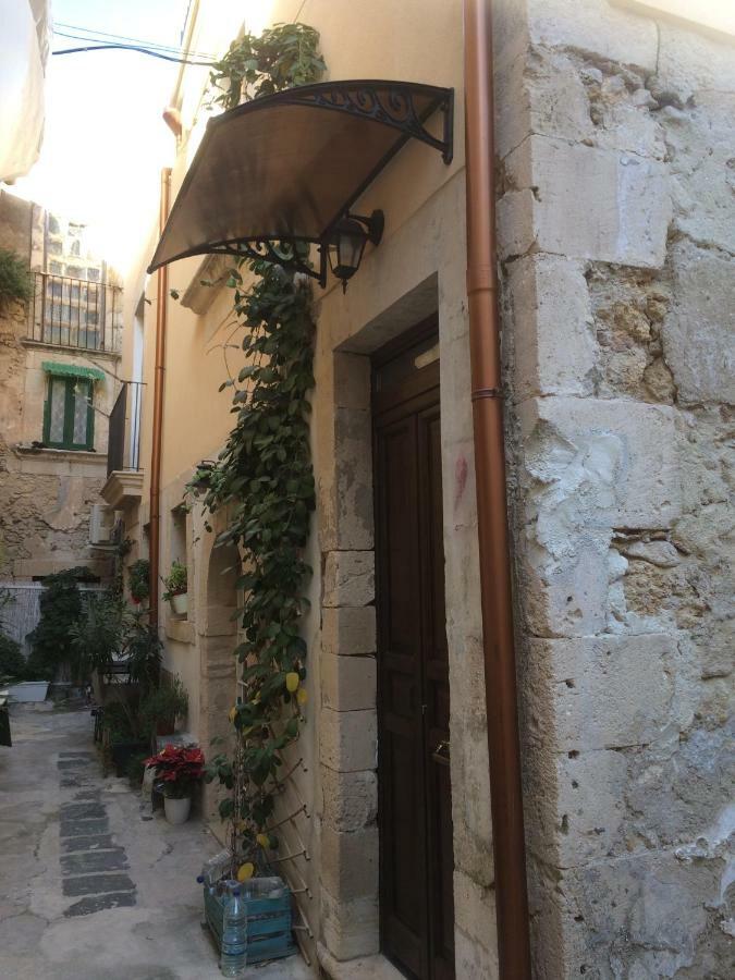 مبيت وإفطار سيراكوزا La Terrazza Sul Vicolo المظهر الخارجي الصورة